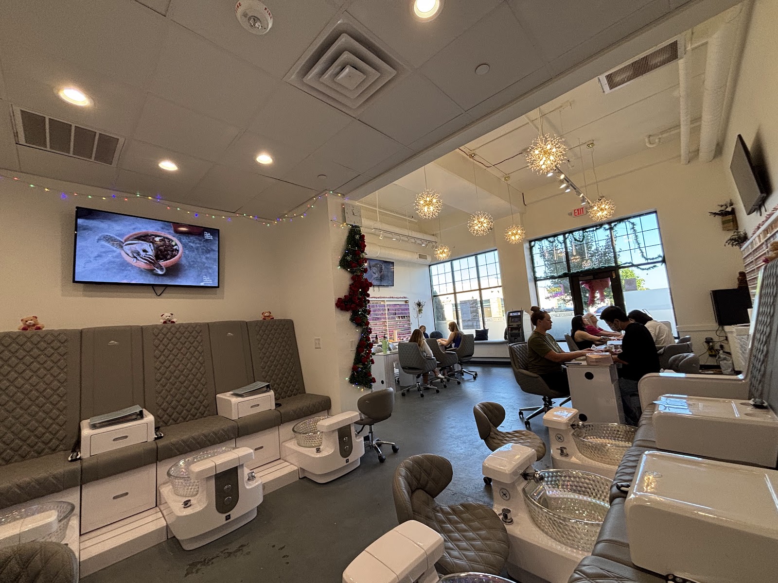 Middleton Nails & Spa nail photo 6